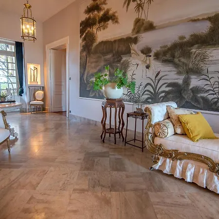 Les Du Midi Bed & Breakfast 4*