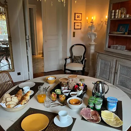 Les Du Midi Bed & Breakfast 4*