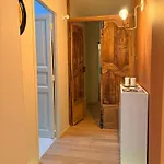 Bed & Breakfast Les Du Midi 4*